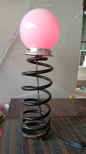 Lampe sur ressort artisanale - ressort,